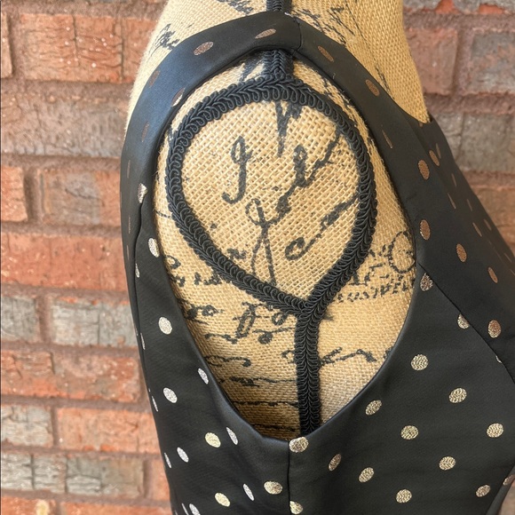 EUC White House Black Market Black Dress with Gold Dots, Pockets and Belt (8) - Picture 10 of 15